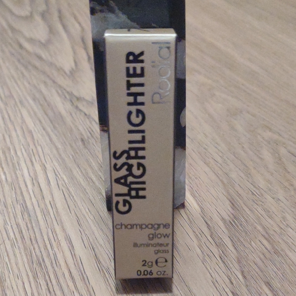 Rodial Glass Highlighter - Champagne Glow